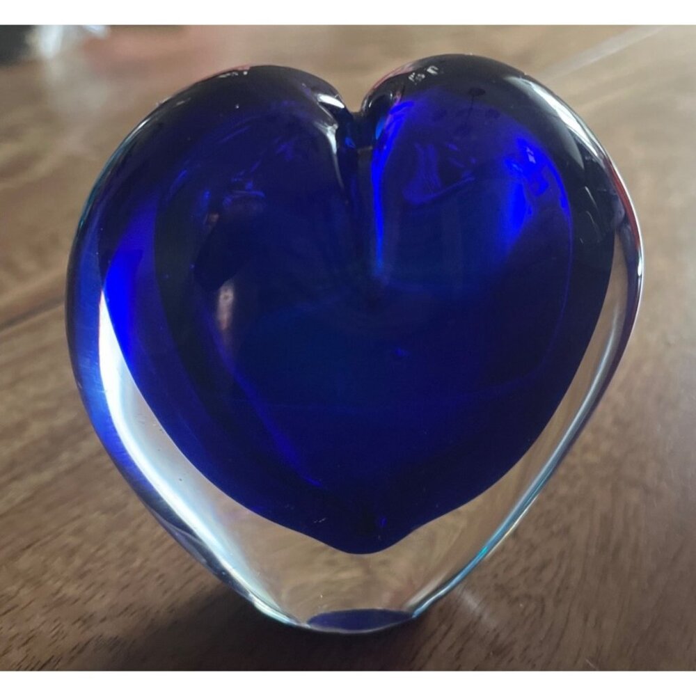 Vtg Dynasty Gallery Cobalt Blue Heart Art Glass Paperweight Or Bud Vase Hand-Blo